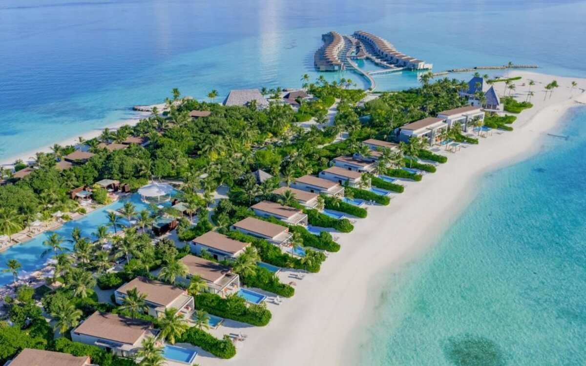 Kuda Villingili Resort Maldives on (Kuda Villingili) Villingilimathidhahuraa Island in the Maldives